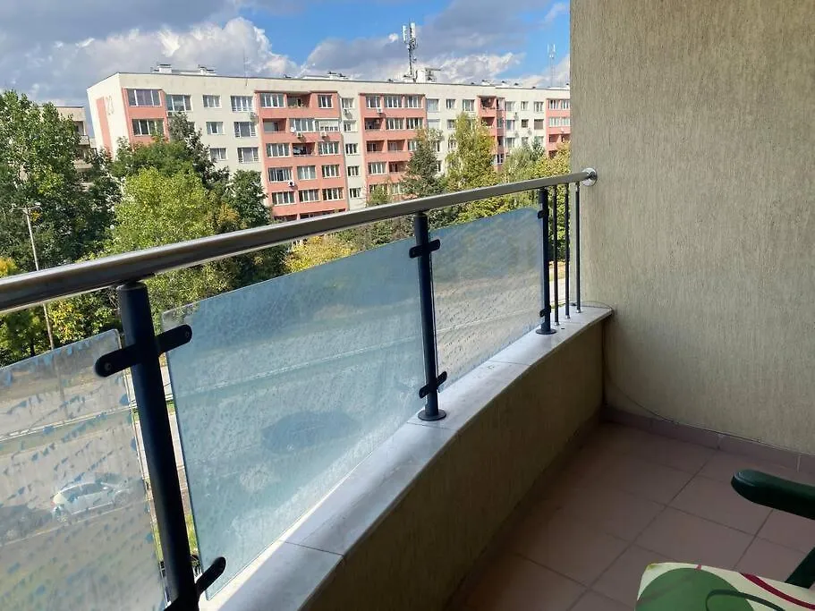 Black & White Style Apartment In A Great Location! Sofia